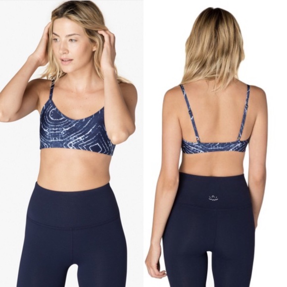 Beyond Yoga Other - Beyond Yoga Ripple Effect Sports Bra 💙🌊